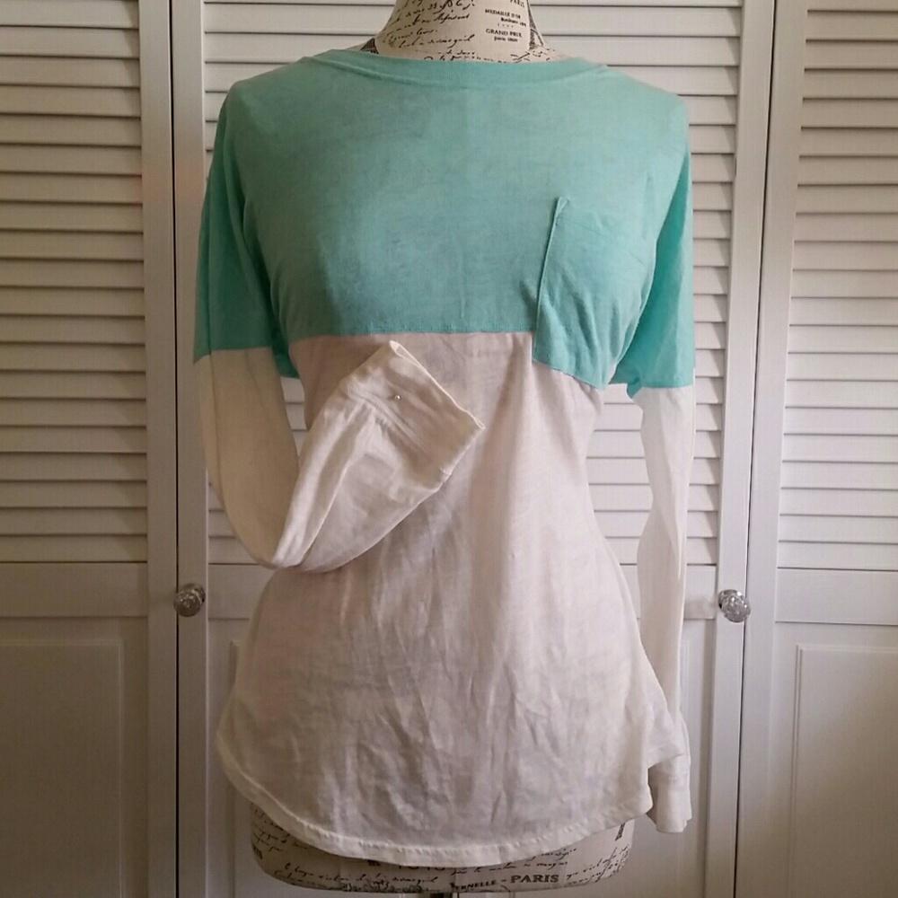 💙PINK Color Blocked Long Sleeve Tee💙